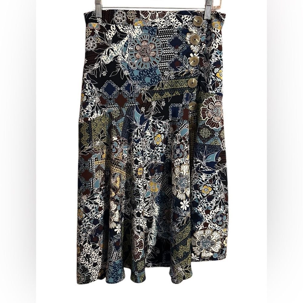 Space 46 Vintage Womens Asymmetrical Skirt. Beautiful Colors and Details. Size L